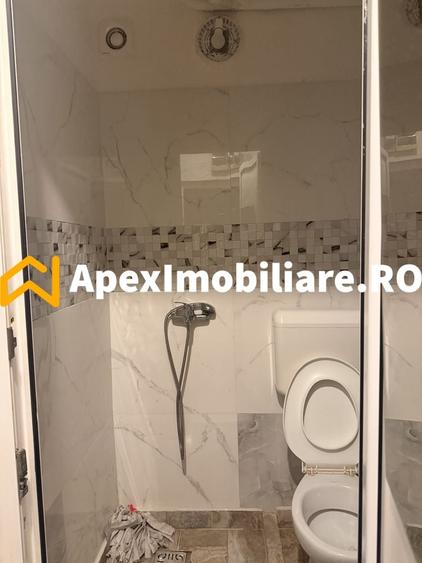 Garsonieră decomandată, mobilată în Titan