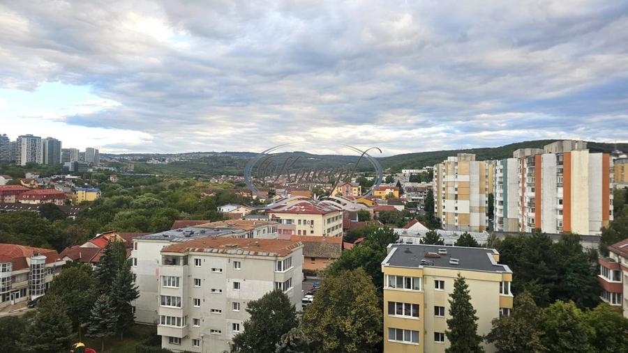 Apartament cu 3 camere decomandat, mobilat în Mănăștur