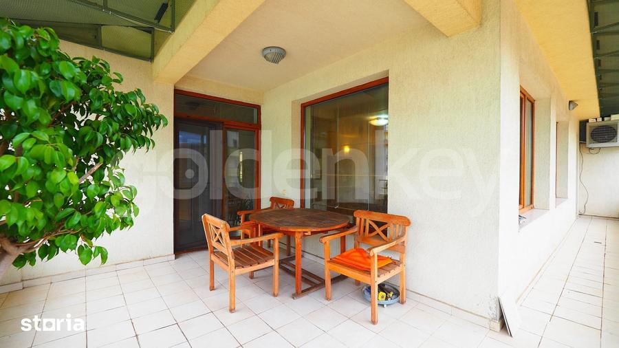 Apartament cu 4 camere în Herăstrău