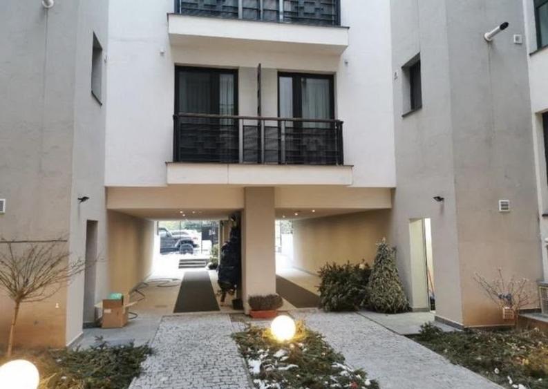 Apartament cu 2 camere semidecomandat în Herăstrău