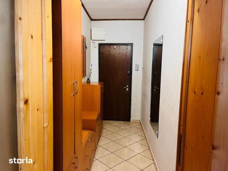 Apartament cu 3 camere decomandat, mobilat în Ultracentral