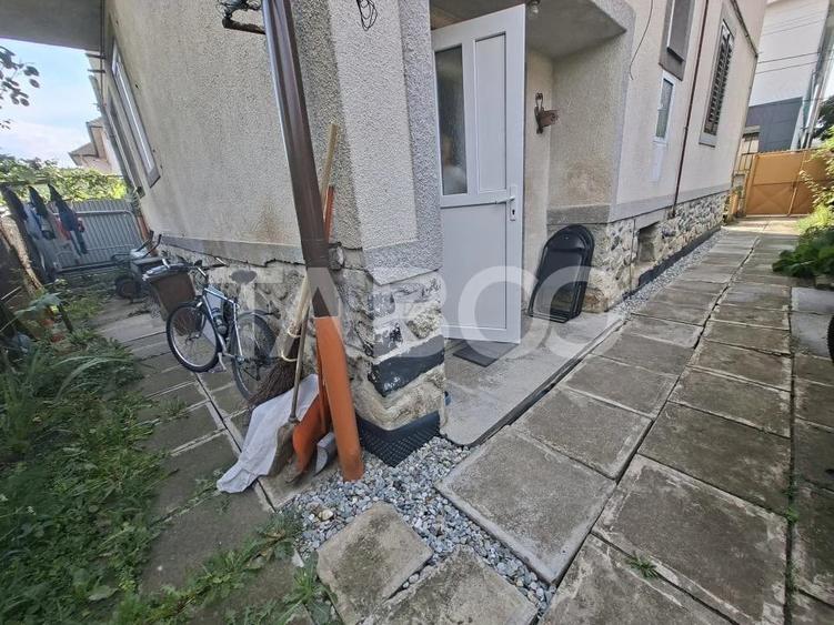 Apartament cu 3 camere decomandat, mobilat în Sub Arini