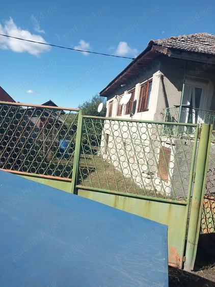 Casă cu 3 camere cu Teren 10000 Mp în Bustuchin