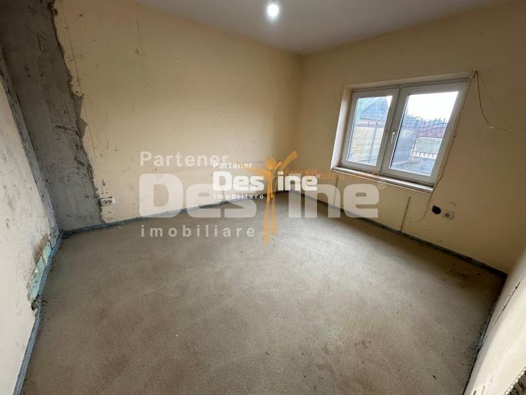 Duplex cu 3 camere cu Canalizare în Pașcani