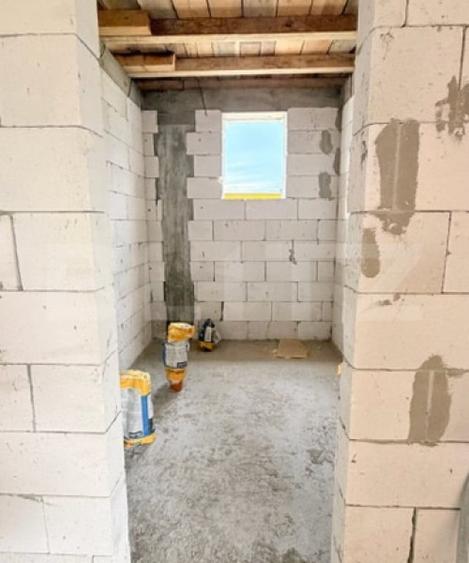 Casă cu 4 camere cu Teren 470 Mp în Central