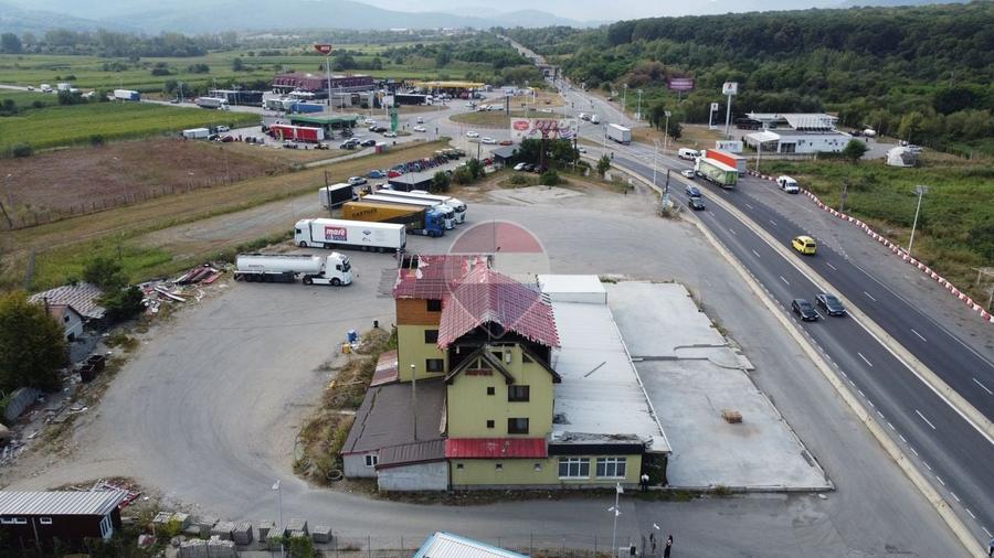 Teren Construcții intravilan de 6526 mp, în Veștem