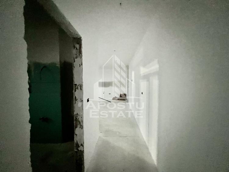 Apartament cu 2 camere semidecomandat în Aradului