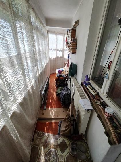 Apartament cu 5 camere decomandat în Central