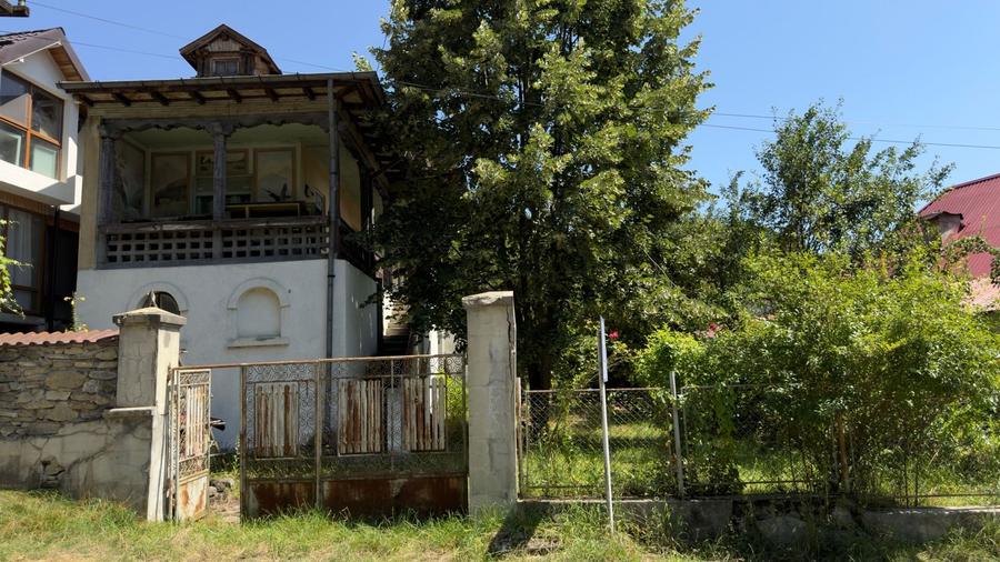 Casă individuală cu 4 camere cu Canalizare în Brăduleț