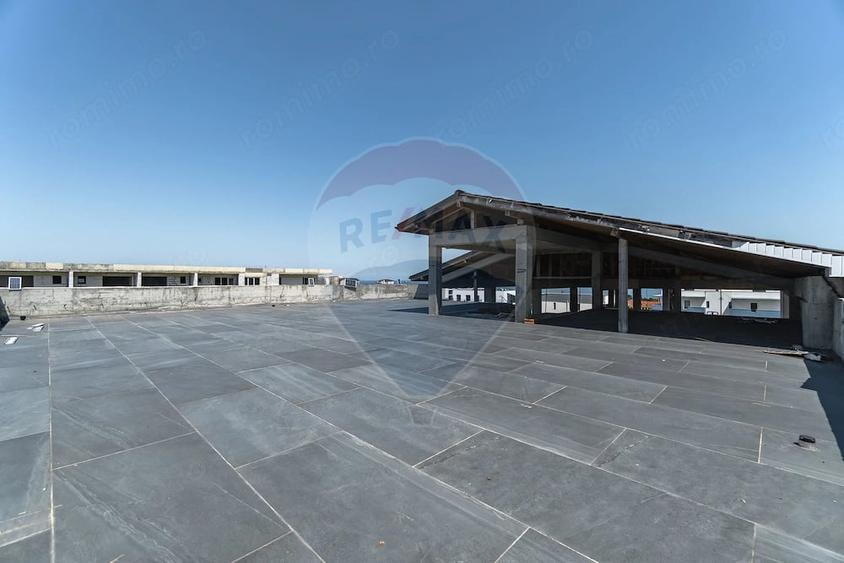 Casă cu 3 camere cu Teren 1707 Mp în Central
