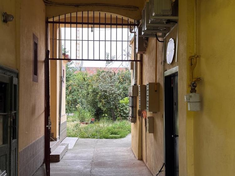 Garsonieră în Badea Cârțan