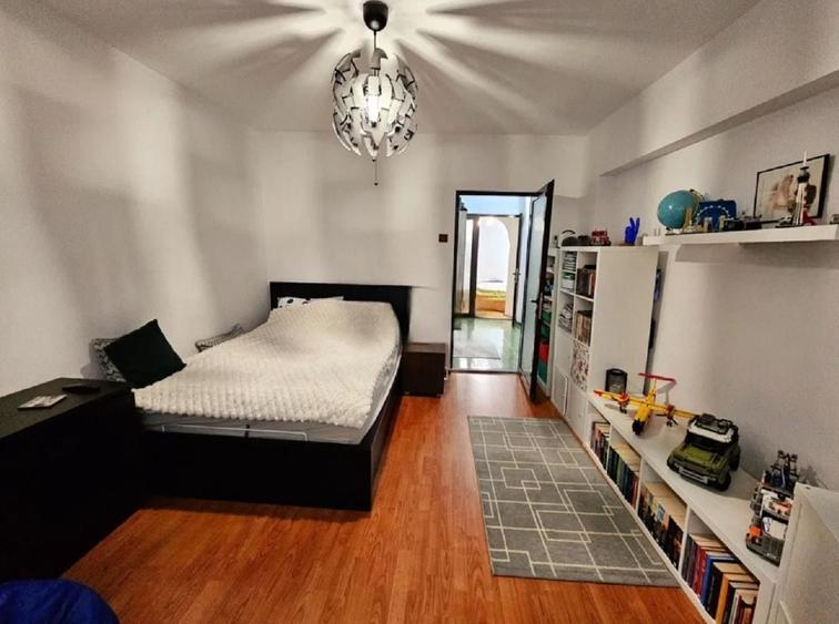 Apartament cu 2 camere decomandat în Cetate