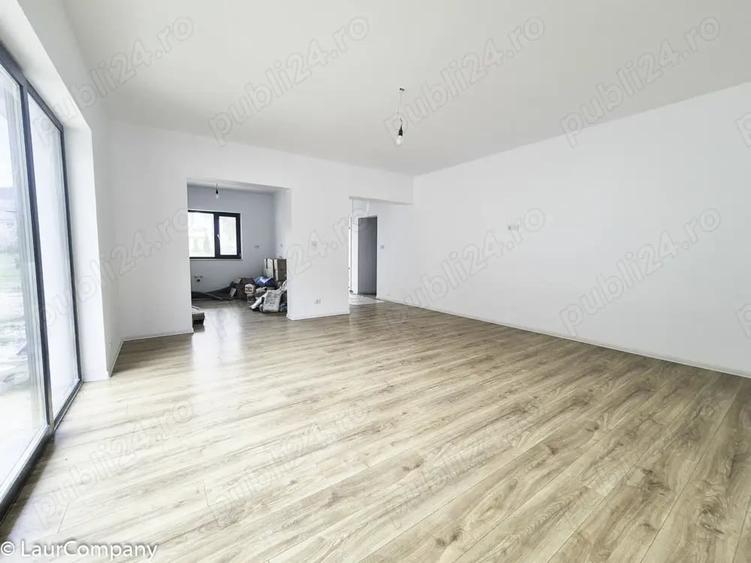 Casă cu 3 camere cu Teren 340 Mp în Uiasca