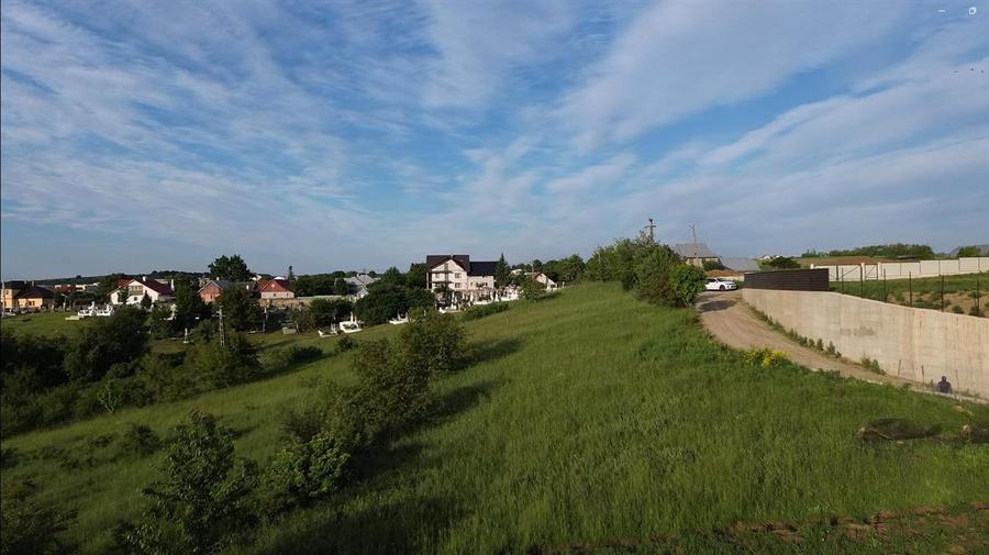 Teren Construcții intravilan de 1100 mp, în Nord