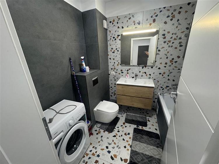 Apartament cu 2 camere decomandat, mobilat în Est