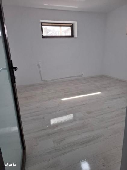 Apartament cu 4 camere decomandat în Mangalia