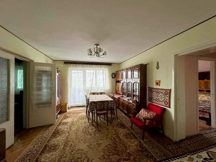 Apartament cu 3 camere în Central