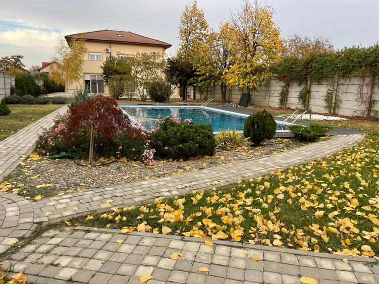 Casă individuală cu 7 camere cu Piscina în Corbeanca