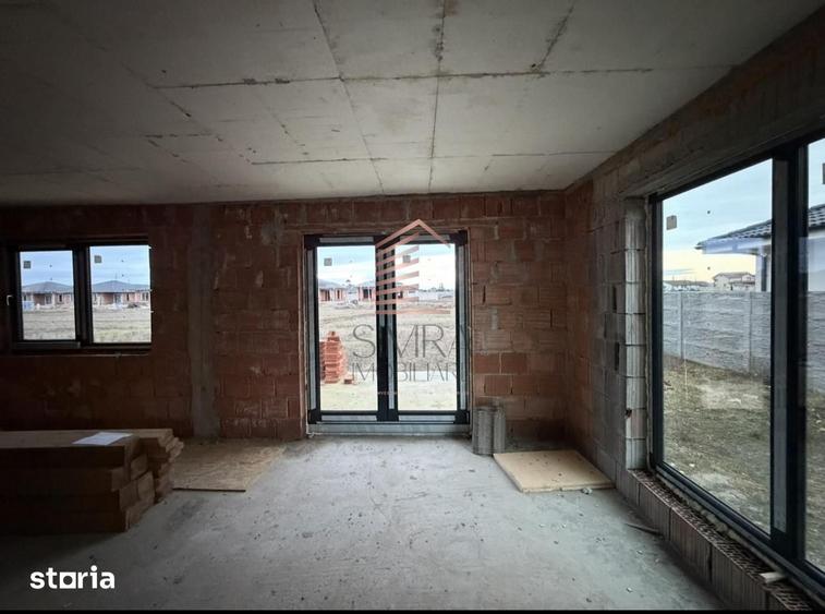 Casă cu 5 camere cu Teren 500 Mp în Sântandrei