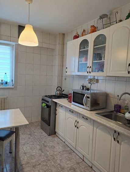 Apartament cu 3 camere de vanzare - 5