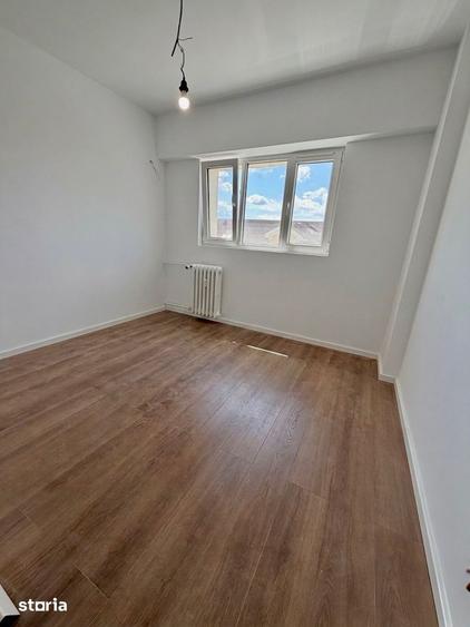 Apartament cu 4 camere în Obor