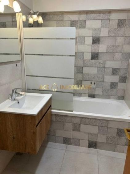 Apartament cu 2 camere semidecomandat, mobilat în 13 Septembrie