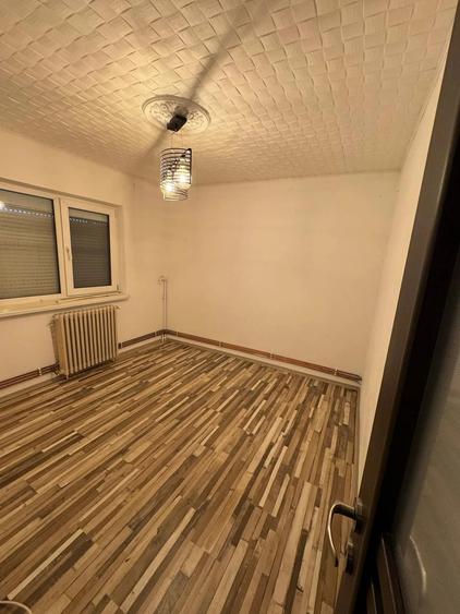 Apartament cu 2 camere decomandat în Nicolina