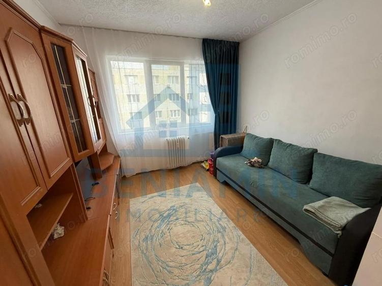 Garsoniera 21mp cartier Tractorul la etajul 2 cu baie si bucatarie - 3