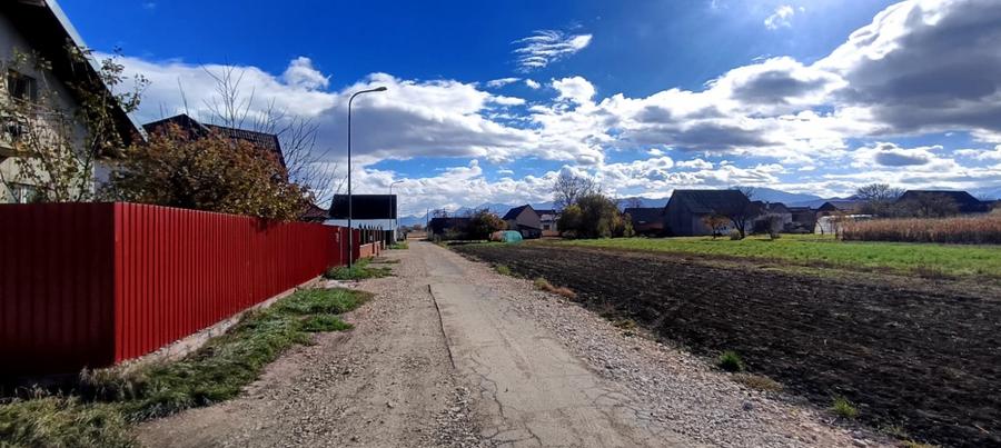 Lot de teren provenit din gradina unei case din centrul cartierului Stupini - 1