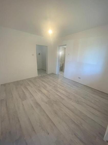 Apartament 2 camere, decomandat, zona Alexandru cel Bun - 1