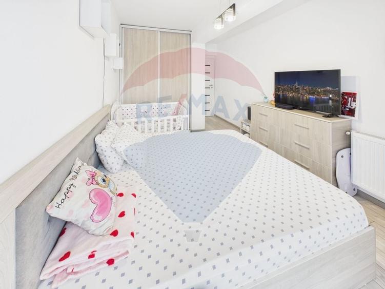 Apartament 3 camere - Titan,  balcon generos și 2 locuri de parcare - 12