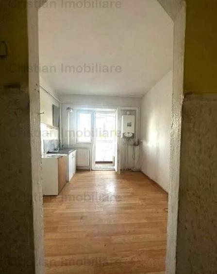 72 mp DECOMANDAT 3 cam 2 bai 2 balcoane Radu Negru - 6