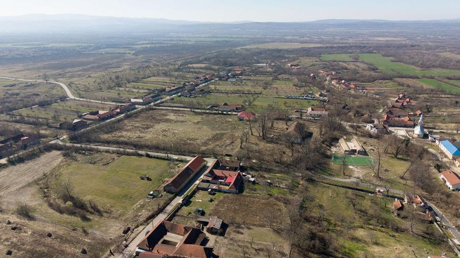 Conac nobiliar de secol XIX cu 8 camere în Maciova - 14