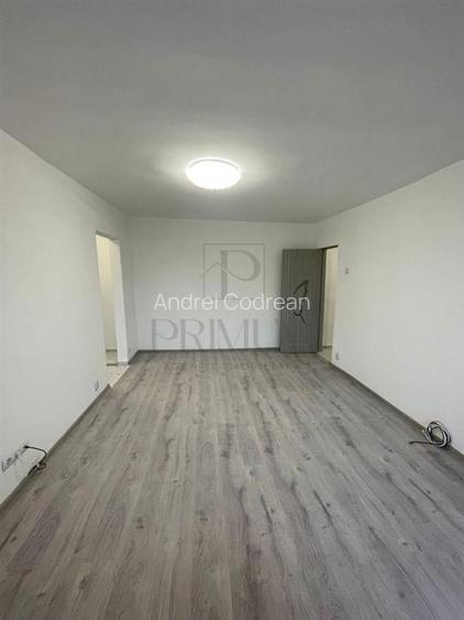 Dambovita - 2 Camere - Bloc izolat - Complet renovat - Balcon spatios