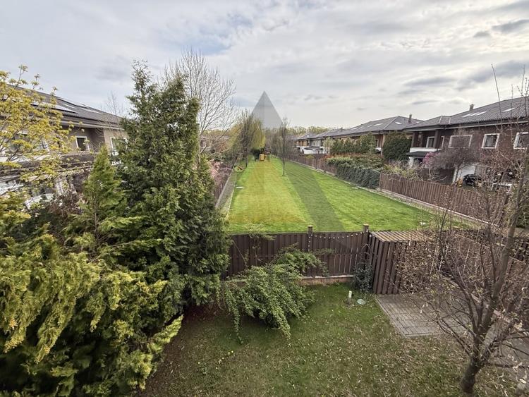 SANSA UNICA IN OXFORD GARDENS | VILA CU 3 DORMITOARE - AISB - 1