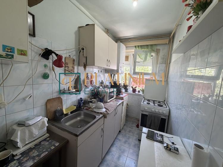 P4924 Apartament 4 camere  zona Dacia, CENTRALA PROPRIE, ETAJ 3 - 5