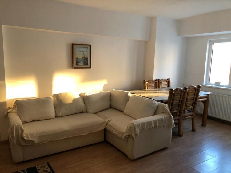 De inchiriat - Apartament 3 camere - Caramfil - 1