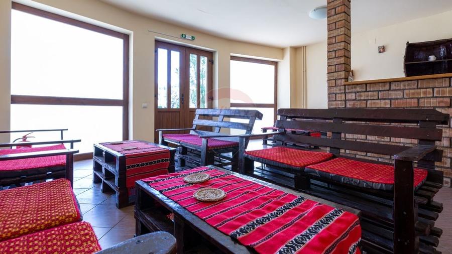 Hotel / Pensiune cu 10 camere de vanzare/Vama Buzaului - 8
