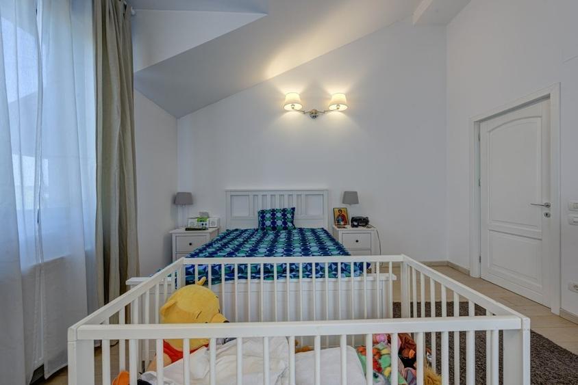 Vila eleganta pe malul lacului| Ponton si piscina| Snagov - 7