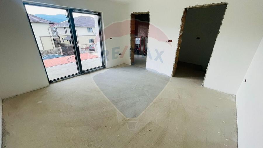 Casa de vanzare Brasov - 3 dormitoare, 3 bai, 140 mp utili - 10