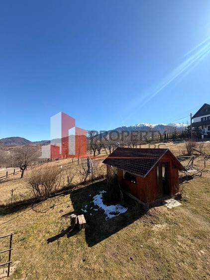 Casă tradițională cu 1800 mp teren  în Sohodol, Bran | Priveliște superba - 9