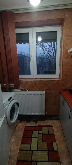 Ofer spre inchiriere garsoniera cf. 3 - 8