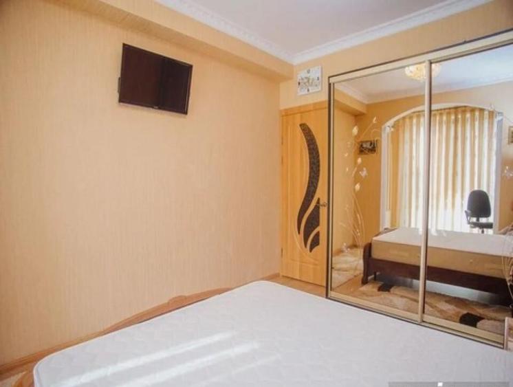 1 camera in zona Unirii - 1