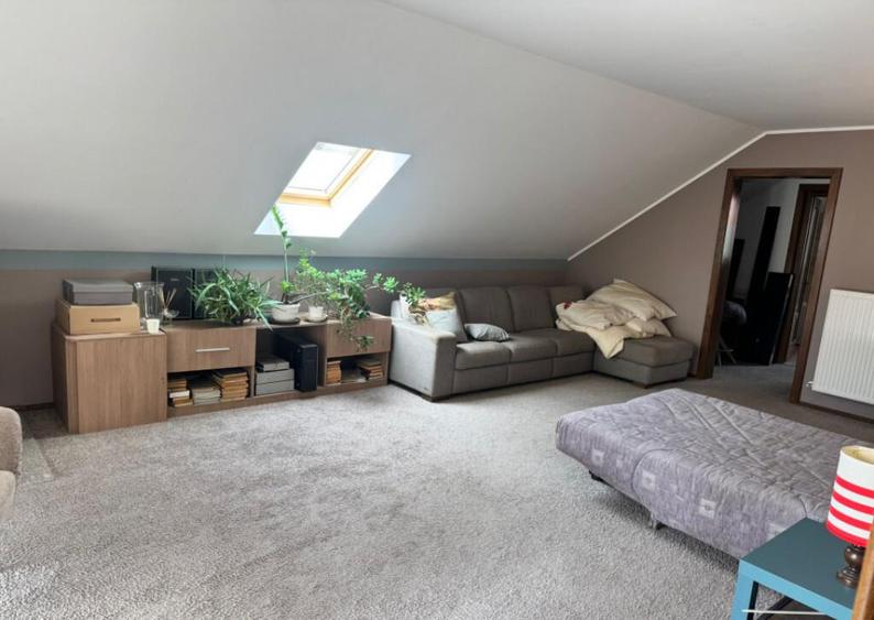 Casa superba intr-o zona lini?tita 4 dormitoare, 3 - 18