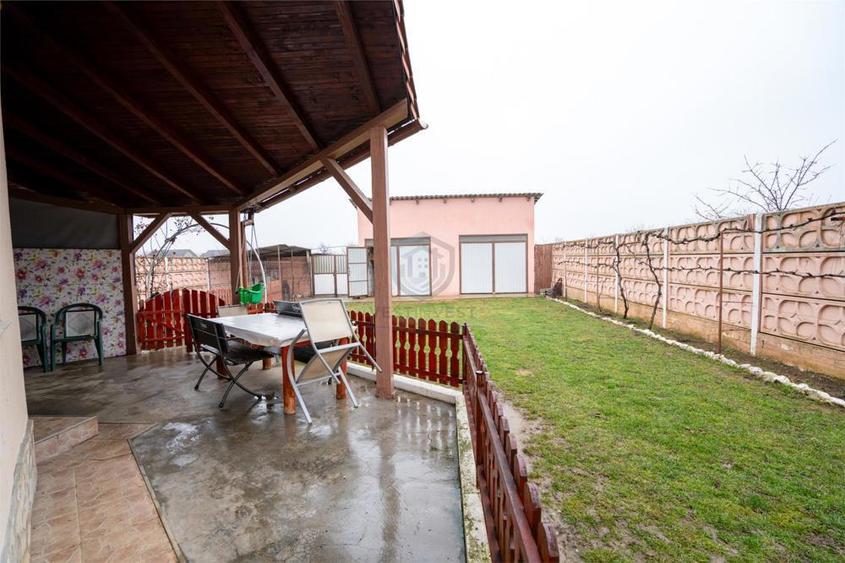 Casa cu 4 camere si 1000 mp teren Santandrei - 4