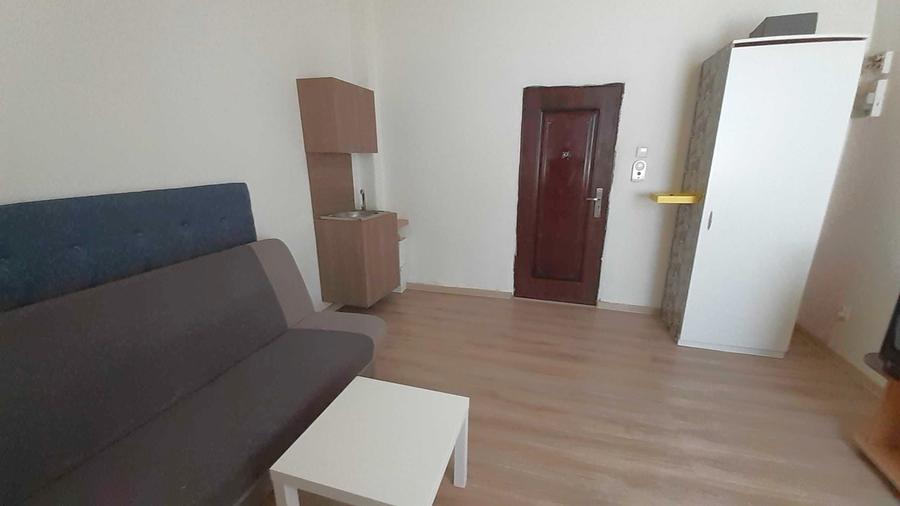 Magheru, Universitate, Romana, ultracentral, stradal, zugravita, ocazie - 2