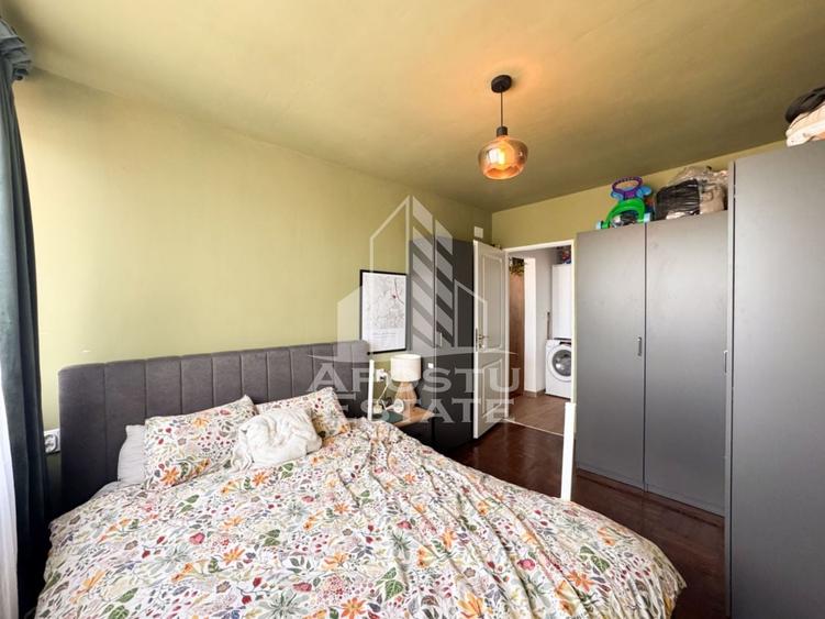 Apartament 2 camere, renovat, etaj 8, panoramica, Stadion - Hunedoara - 10