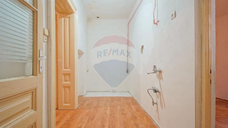 Casa de renovat de vanzare, Str. Dealu Cetatii, Comision 0% - 12