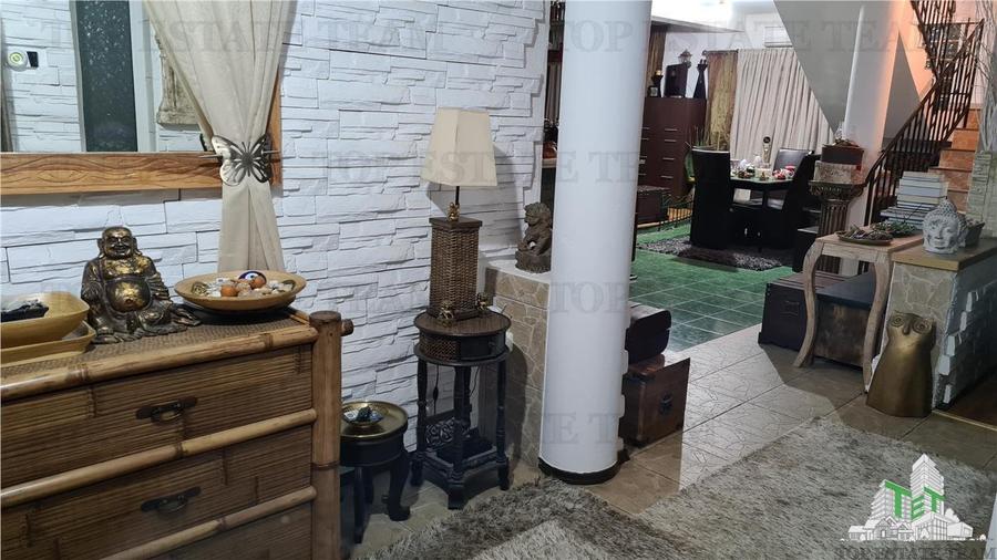 Super afacere, vila cu aspect de conac cu spatii moderne dar si clasice antichiz - 11