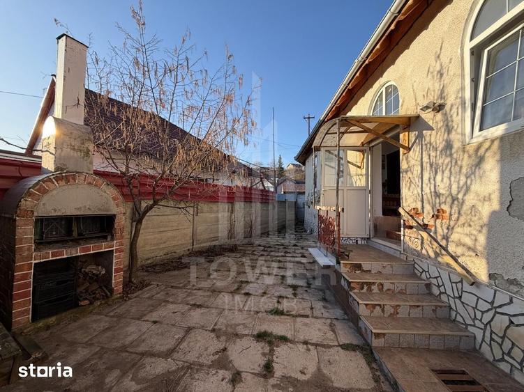 Casă cu 4 camere decomandat cu Teren 306 Mp în Central